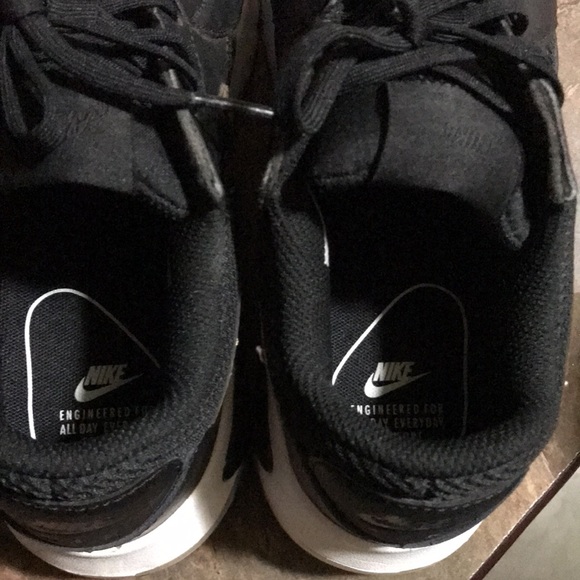 Brand new Nike air max - Picture 2 of 3